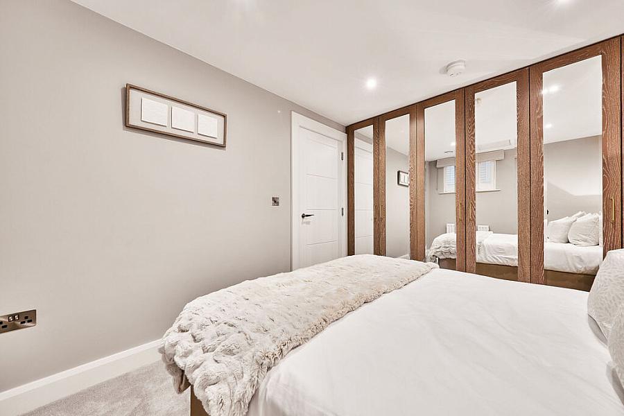 8 The Montagu