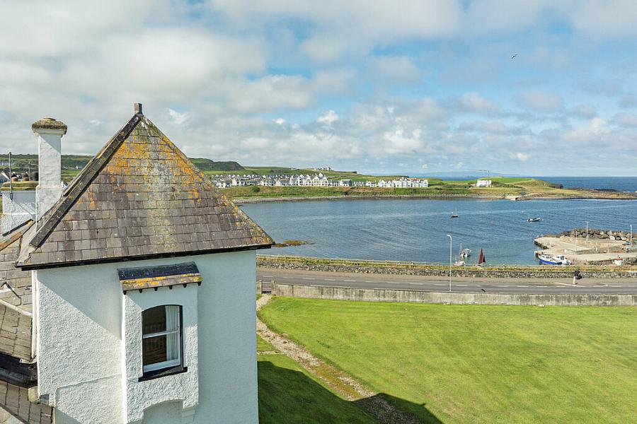 3 Coastguard Cottages