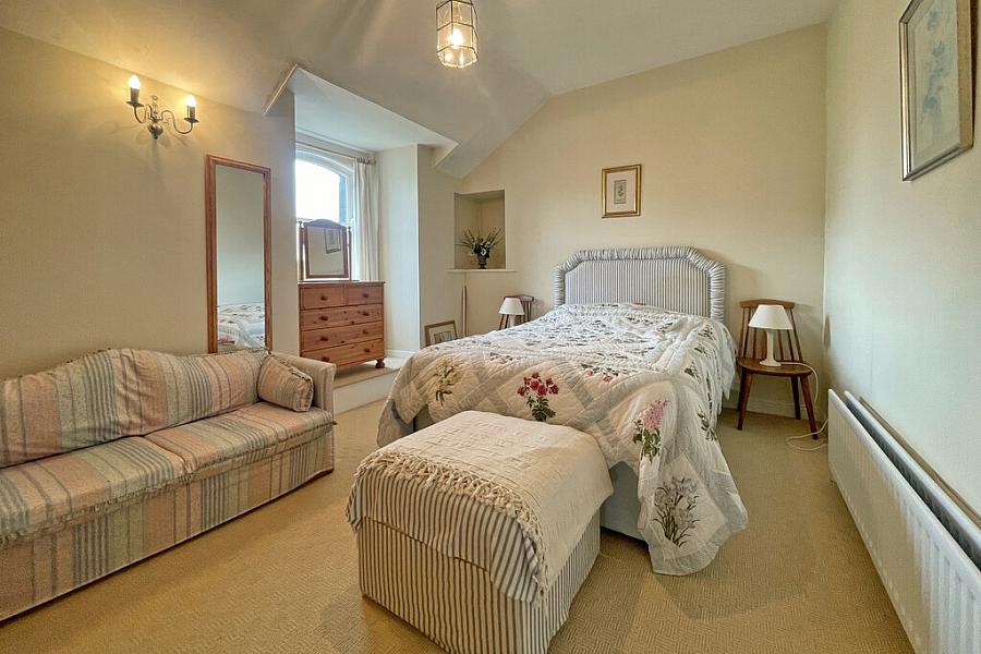 3 Coastguard Cottages