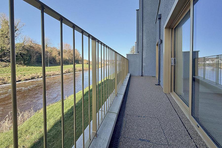 C3 Riverview Court, Main Street