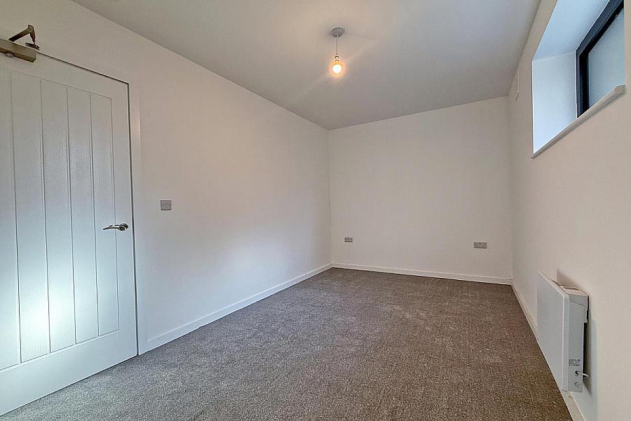 C4 Riverview Court, Main Street