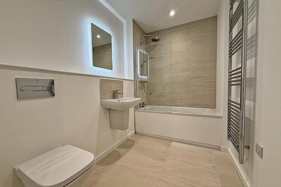 C4 Riverview Court, Main Street