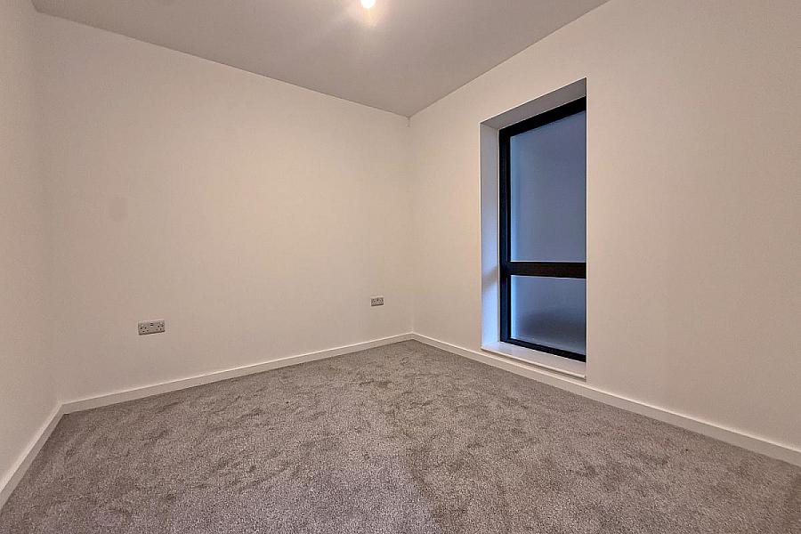 C6 Riverview Court, Main Street