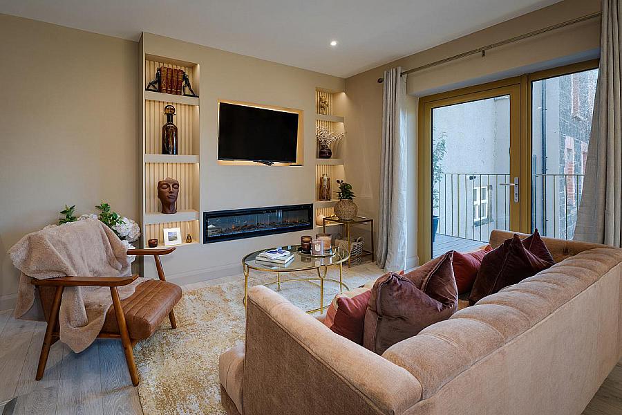 C8 Riverview Court, Main Street