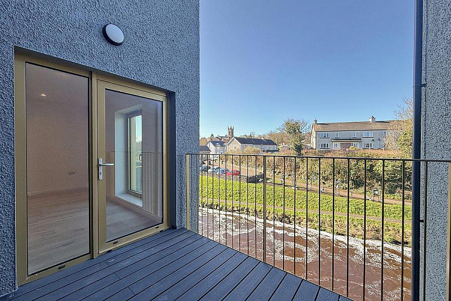 C11 Riverview Court, Main Street