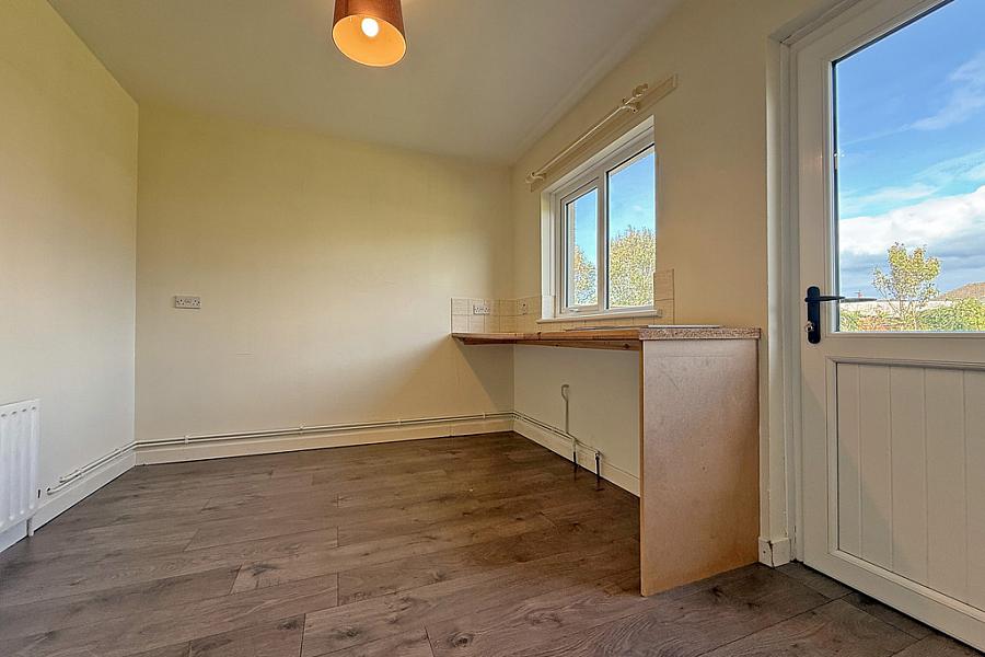 27 Flowerfield Road