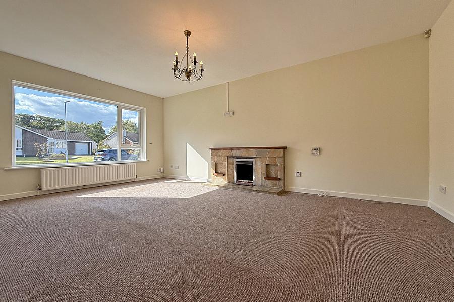 27 Flowerfield Road