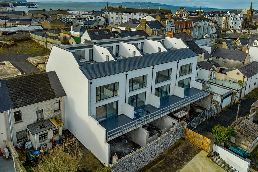 27 Causeway Street
