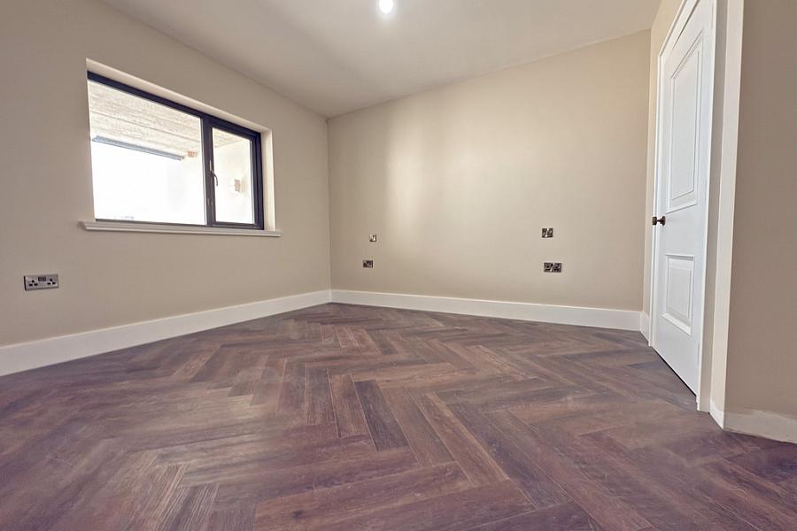 27 Causeway Street