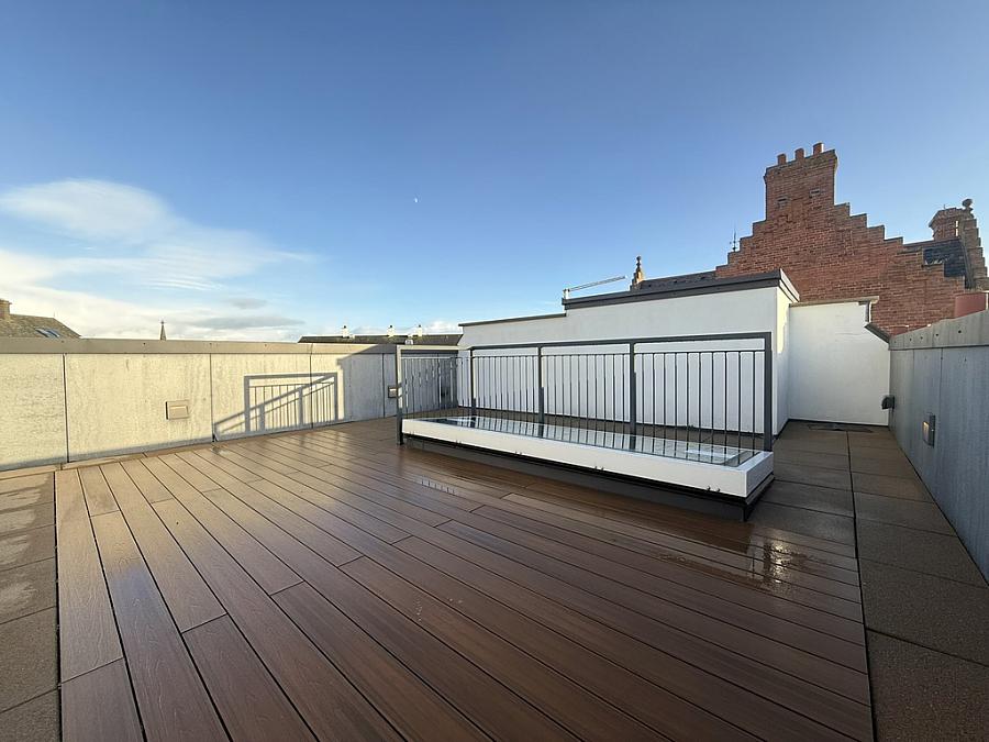 6 West Quays (penthouse)