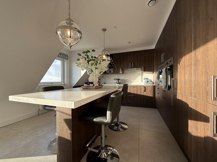 6 West Quays (penthouse)