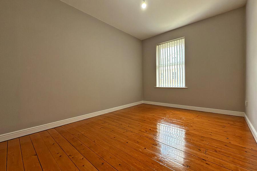 18 Millfort Close