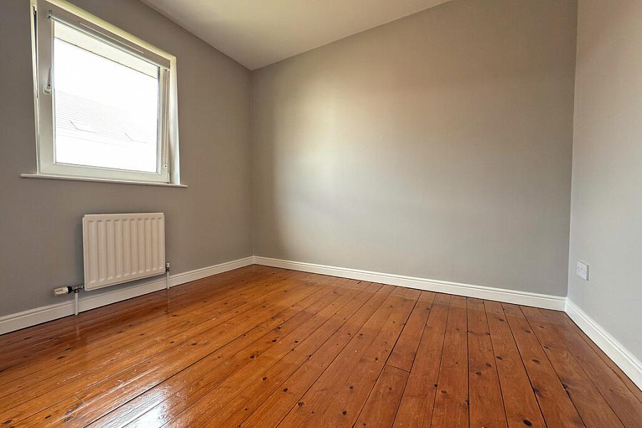 18 Millfort Close