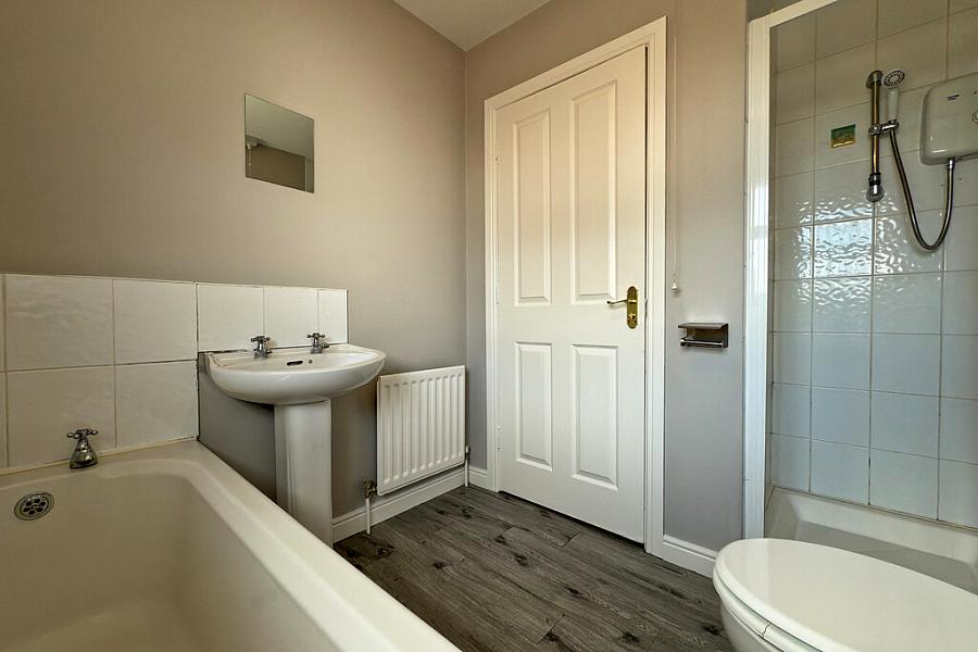 18 Millfort Close