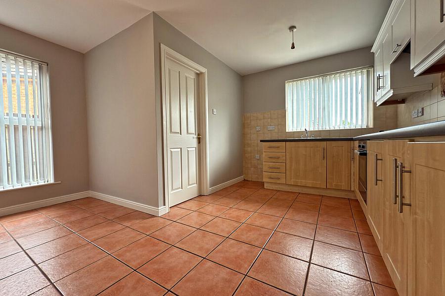 18 Millfort Close