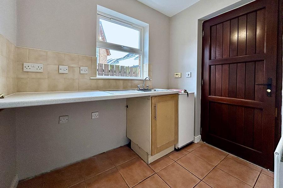 18 Millfort Close