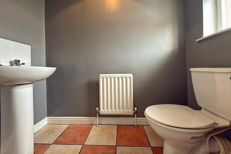 18 Millfort Close