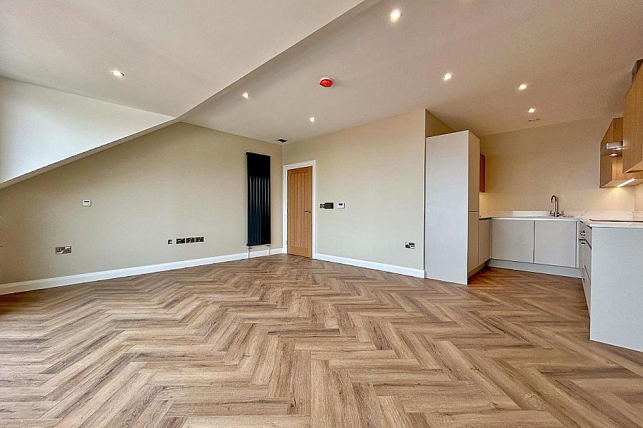 Apartment 3, 80 The Promenade