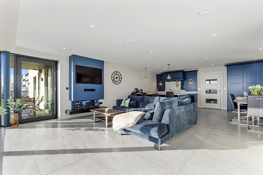 11 Castle Linn