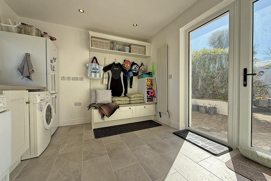 27 Larkhill Road