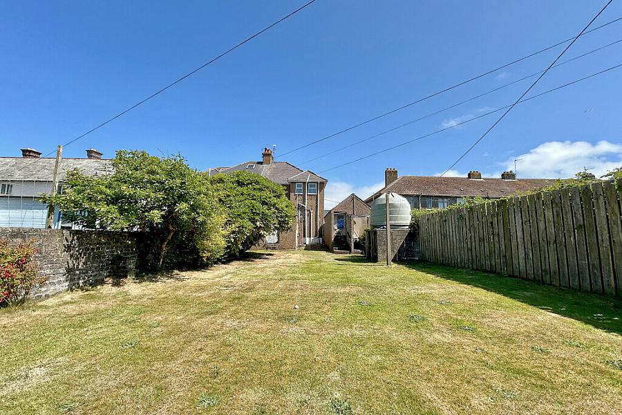 6 Hopefield Avenue