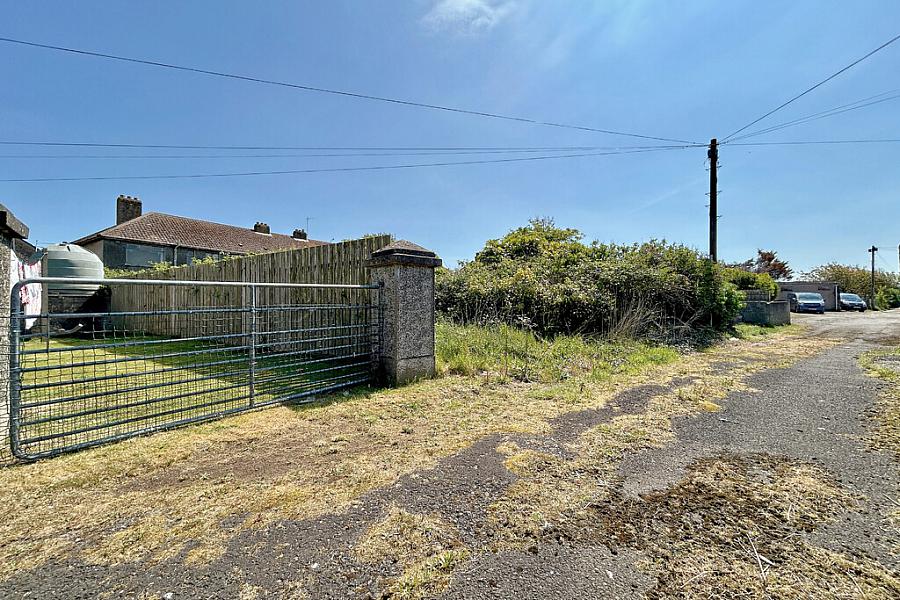 6 Hopefield Avenue