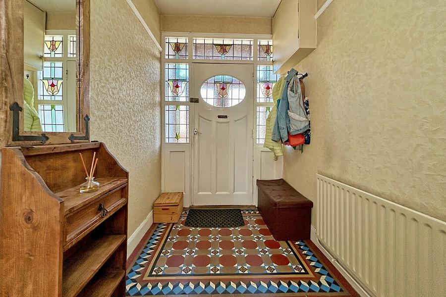 6 Hopefield Avenue