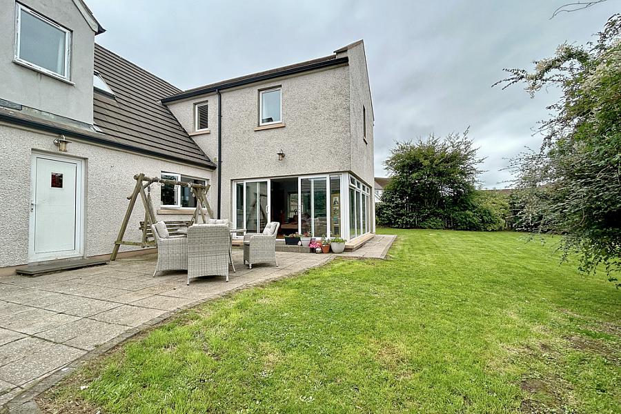 1 Agherton Court