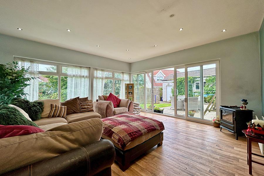 1 Agherton Court