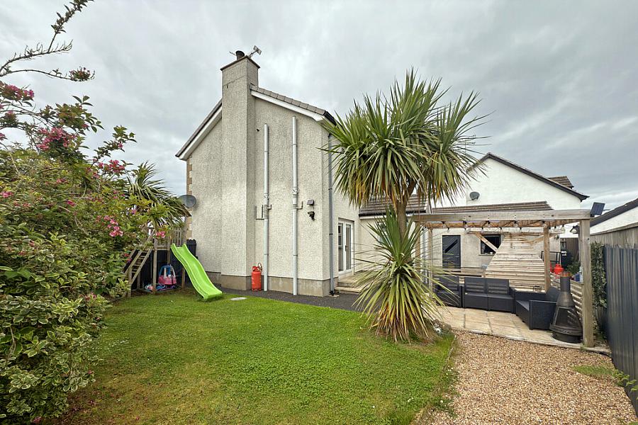 85 Primrose Gardens