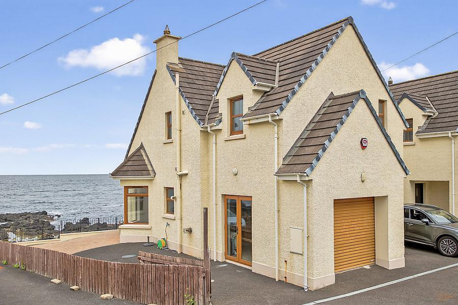 38 Strand Road