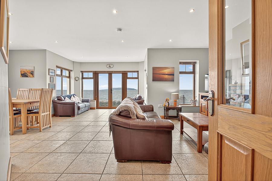 38 Strand Road