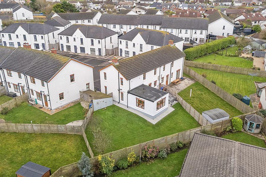 12 Swilly Court