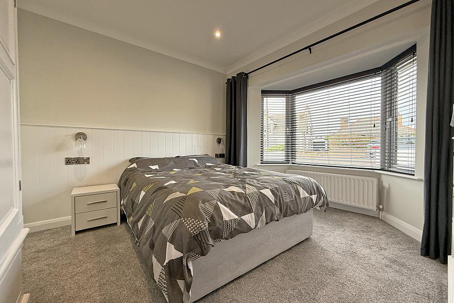 8 Strand Crescent 8 Strand Crescent