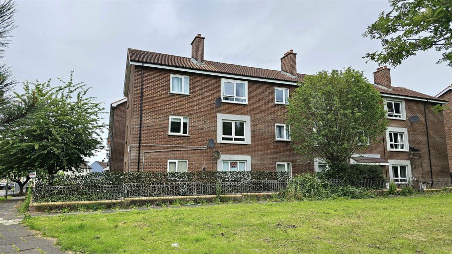 52 Rosebrook Grove