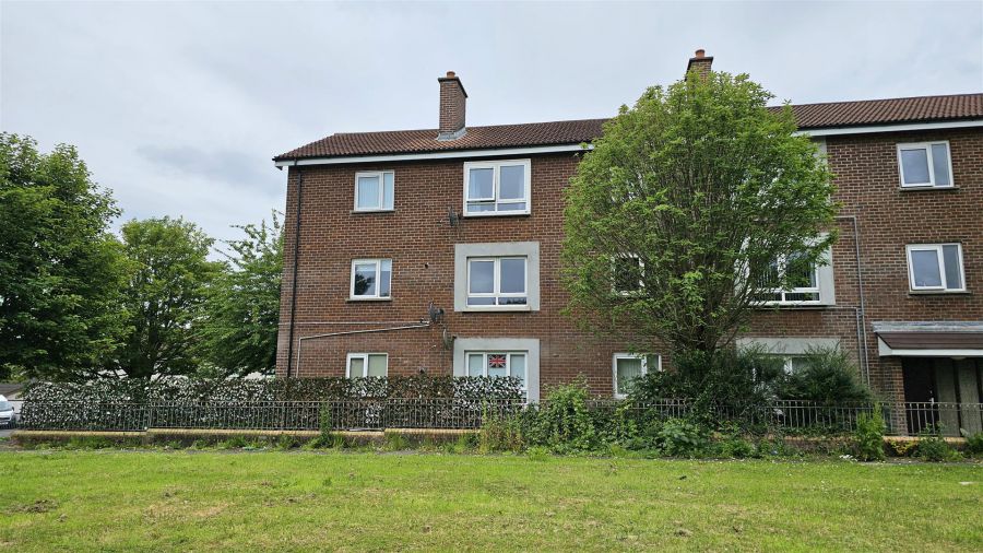 52 Rosebrook Grove