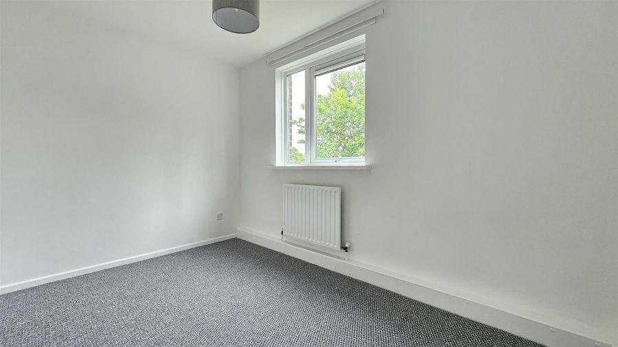 52 Rosebrook Grove