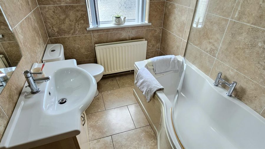 9 Marlborough Gardens 9 Marlborough Gardens