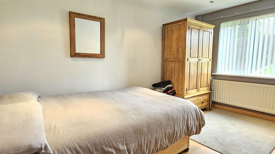 9 Marlborough Gardens 9 Marlborough Gardens