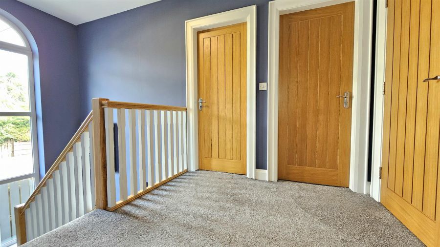 1 Farm Lodge Stables