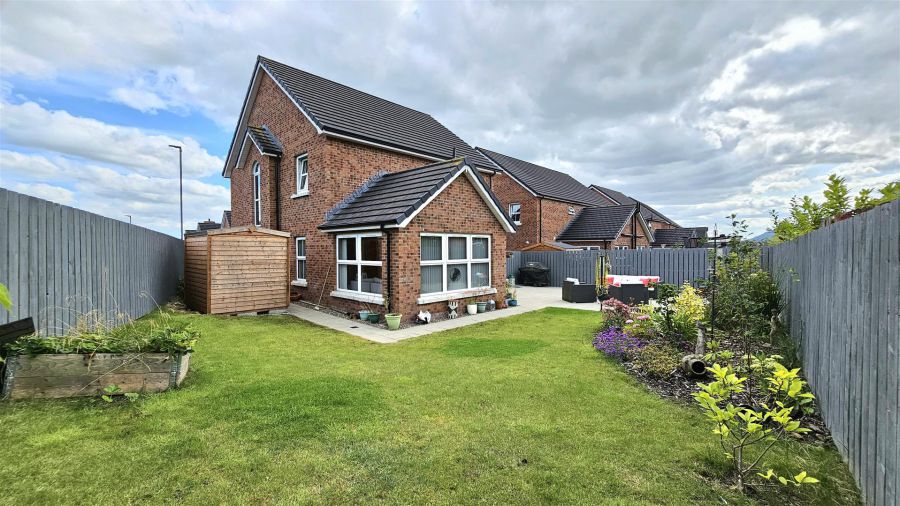 1 Farm Lodge Stables