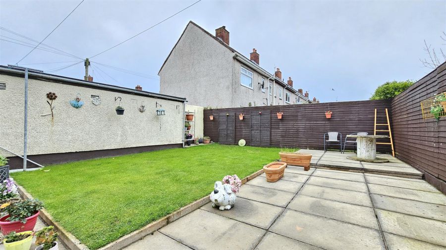 83 Sunnylands Avenue