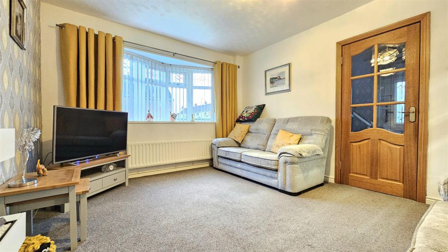 83 Sunnylands Avenue