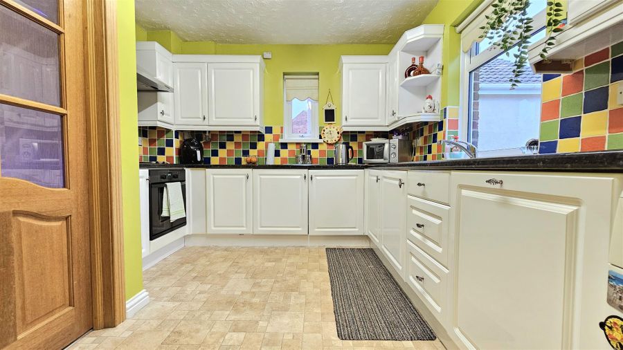 83 Sunnylands Avenue