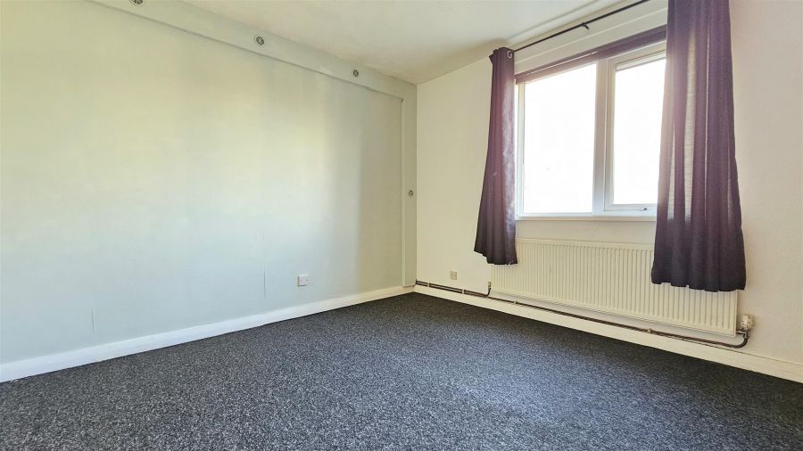6d Glassillan Grove