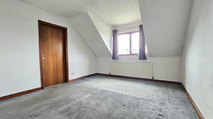 15A Mullaghmore Park