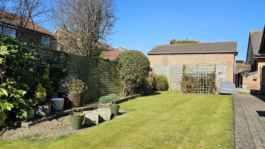 51 Hillview Road