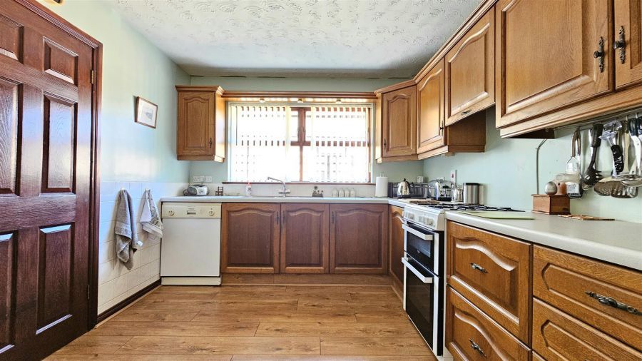 51 Hillview Road