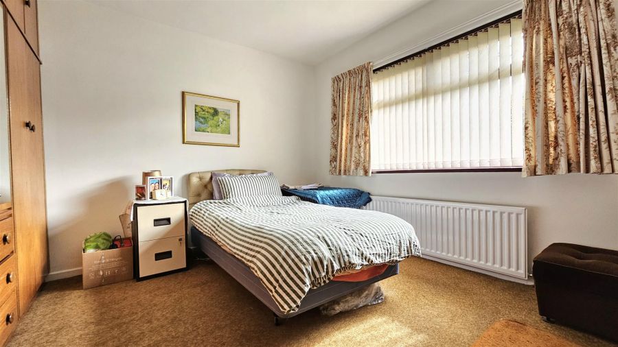 29 Brooklands Park
