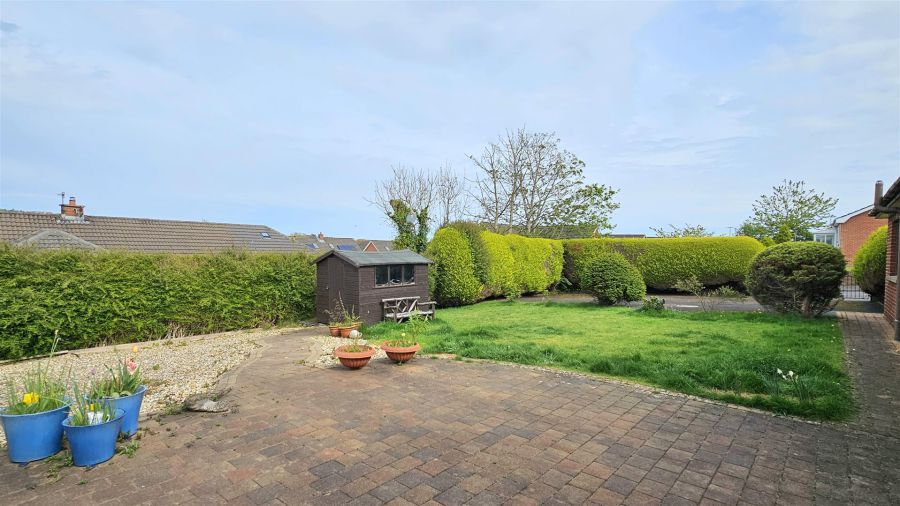 29 Brooklands Park